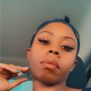 Meet your Posher, Coquise